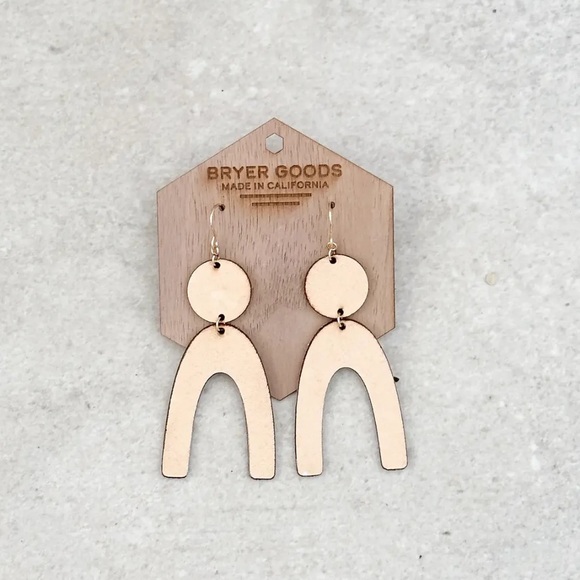 (NWT) Cute Leather Earrings - Picture 2 of 2